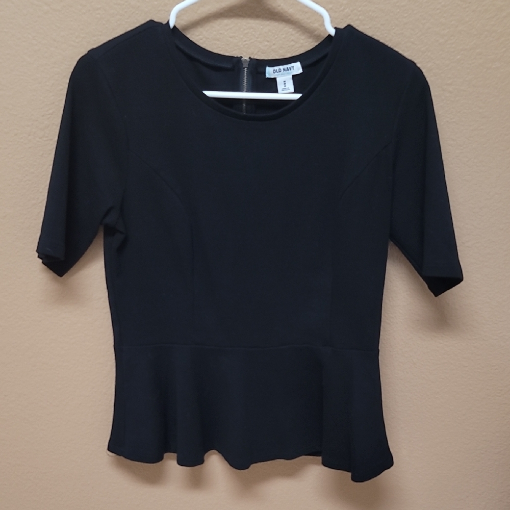 Old Navy Black Peplum Fitted Short Sleeve Blouse 🖤